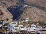 We didn't get off the ferry at Loutro, but it looked great. (587x440, 89.0 kilobytes)