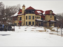 A bigger, better house next to the green-roofed one in Minneapolis0876