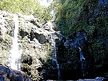 6684waikanifalls.jpg