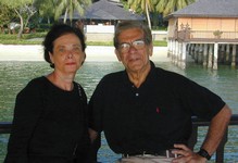 Gloria and Max Buten are relaxed and well tanned as they leave Pangkor Laut Resort. (729x500, 86.1 kilobytes)