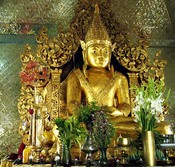Buddha in the Sandamuni Pagoda