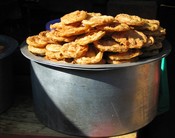 Baked or fried treats in the Indain market.