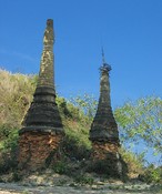 Stupas in Nyaung Shwe
