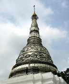 A silver stupa at Ngahtatgyi