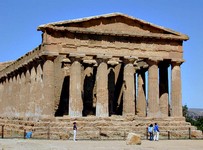 Tempio di Hera Lacinia (Temple of Juno) (675x500, 100.9 kilobytes)