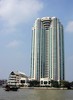 Bangkok - The Peninsula Hotel (358x492, 75.7 kilobytes)